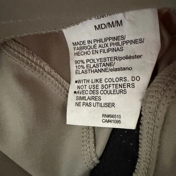 NWT Under Armour Men’s Unstoppable Joggers - Medium - Beige - Picture 4 of 4